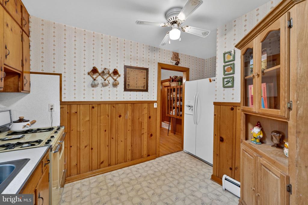 85 S POES RD, AMISSVILLE, Virginia 20106, 3 Bedrooms Bedrooms, ,2 BathroomsBathrooms,Residential,85 S POES RD,VARP2002626 MLS # VARP2002626