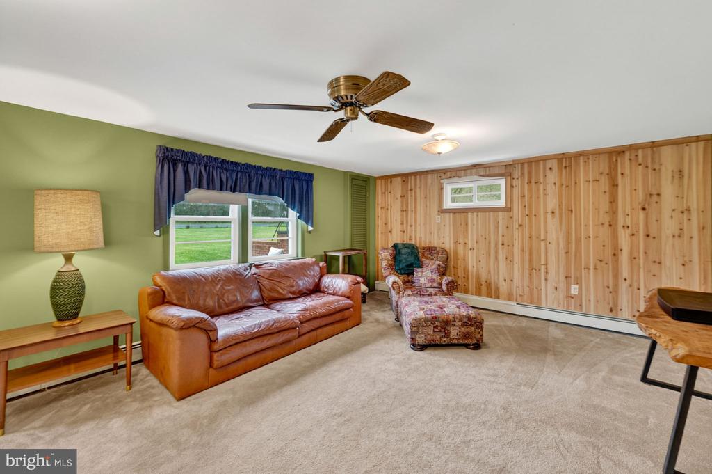 85 S POES RD, AMISSVILLE, Virginia 20106, 3 Bedrooms Bedrooms, ,2 BathroomsBathrooms,Residential,85 S POES RD,VARP2002626 MLS # VARP2002626