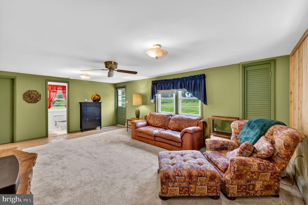 85 S POES RD, AMISSVILLE, Virginia 20106, 3 Bedrooms Bedrooms, ,2 BathroomsBathrooms,Residential,85 S POES RD,VARP2002626 MLS # VARP2002626