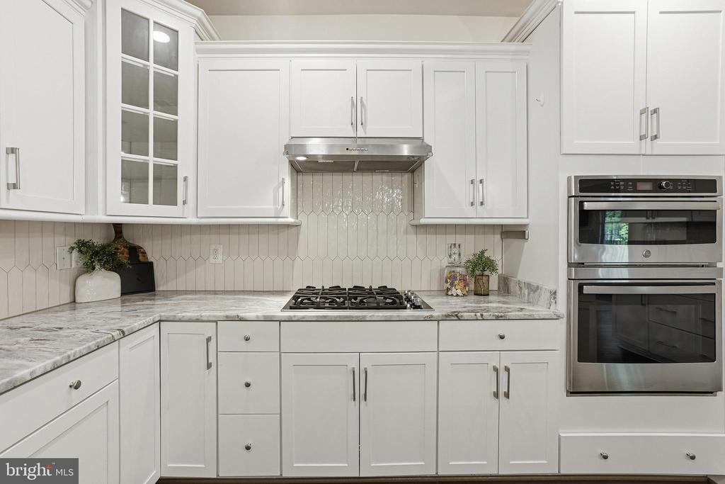 6107 NEW BERNE RD, FREDERICKSBURG, Virginia 22407, 5 Bedrooms Bedrooms, ,4 BathroomsBathrooms,Residential,6107 NEW BERNE RD,VASP2040854 MLS # VASP2040854