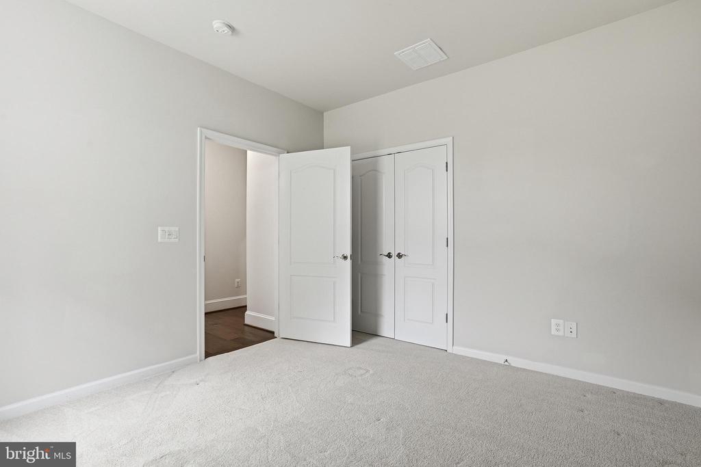 6107 NEW BERNE RD, FREDERICKSBURG, Virginia 22407, 5 Bedrooms Bedrooms, ,4 BathroomsBathrooms,Residential,6107 NEW BERNE RD,VASP2040854 MLS # VASP2040854