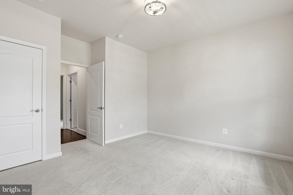 6107 NEW BERNE RD, FREDERICKSBURG, Virginia 22407, 5 Bedrooms Bedrooms, ,4 BathroomsBathrooms,Residential,6107 NEW BERNE RD,VASP2040854 MLS # VASP2040854