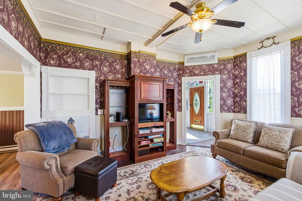330 MECHANIC ST, LURAY, Virginia 22835, 4 Bedrooms Bedrooms, ,4 BathroomsBathrooms,Residential,330 MECHANIC ST,VAPA2006290 MLS # VAPA2006290