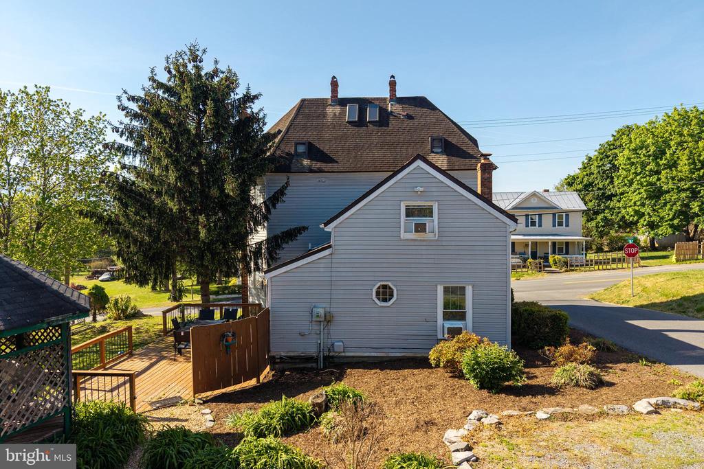 330 MECHANIC ST, LURAY, Virginia 22835, 4 Bedrooms Bedrooms, ,4 BathroomsBathrooms,Residential,330 MECHANIC ST,VAPA2006290 MLS # VAPA2006290
