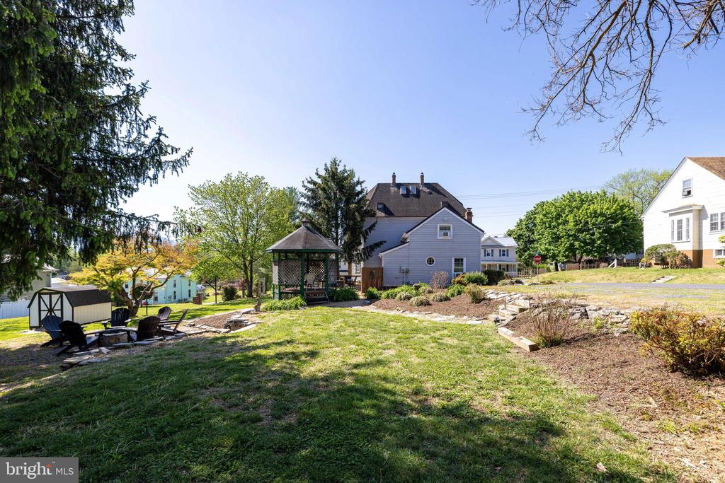 330 MECHANIC ST, LURAY, Virginia 22835, 4 Bedrooms Bedrooms, ,4 BathroomsBathrooms,Residential,330 MECHANIC ST,VAPA2006290 MLS # VAPA2006290
