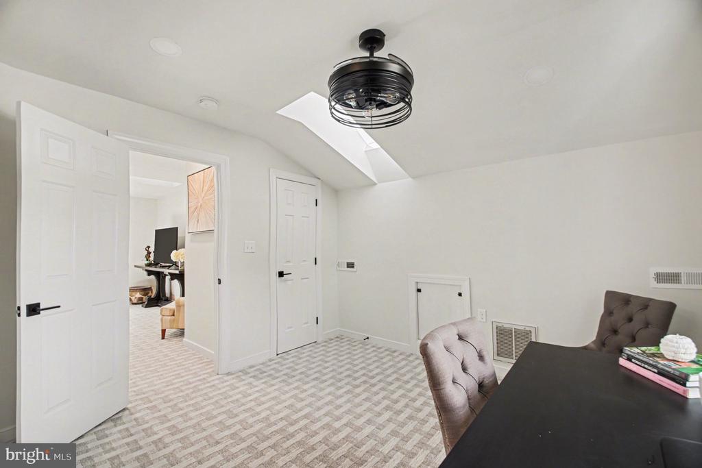 11701 HAMPSHIRE CT, FREDERICKSBURG, Virginia 22407, 3 Bedrooms Bedrooms, ,3 BathroomsBathrooms,Residential,SUMMERLAKE,11701 HAMPSHIRE CT,VASP2041246 MLS # VASP2041246