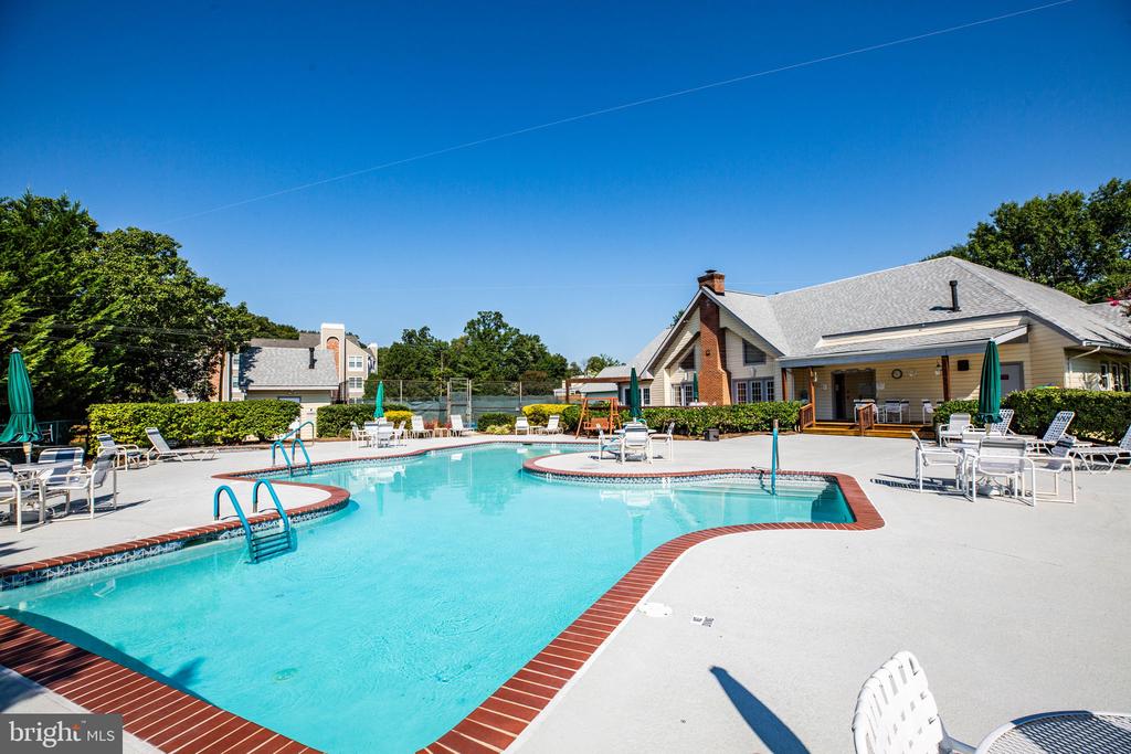 11701 HAMPSHIRE CT, FREDERICKSBURG, Virginia 22407, 3 Bedrooms Bedrooms, ,3 BathroomsBathrooms,Residential,SUMMERLAKE,11701 HAMPSHIRE CT,VASP2041246 MLS # VASP2041246