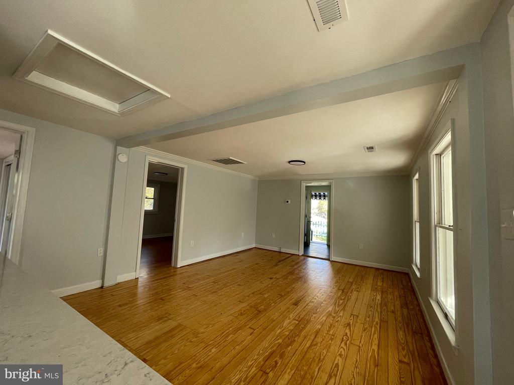 240 WHORTON HOLLOW RD, CASTLETON, Virginia 22716, 3 Bedrooms Bedrooms, ,2 BathroomsBathrooms,Residential,240 WHORTON HOLLOW RD,VARP2002628 MLS # VARP2002628