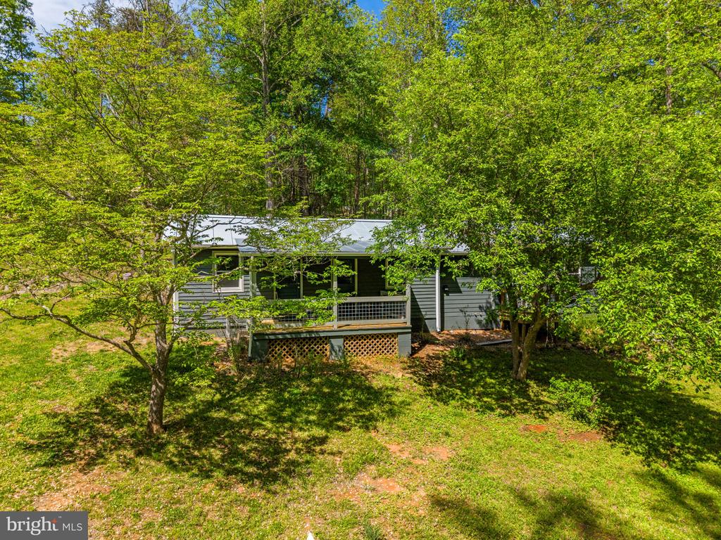240 WHORTON HOLLOW RD, CASTLETON, Virginia 22716, 3 Bedrooms Bedrooms, ,2 BathroomsBathrooms,Residential,240 WHORTON HOLLOW RD,VARP2002628 MLS # VARP2002628