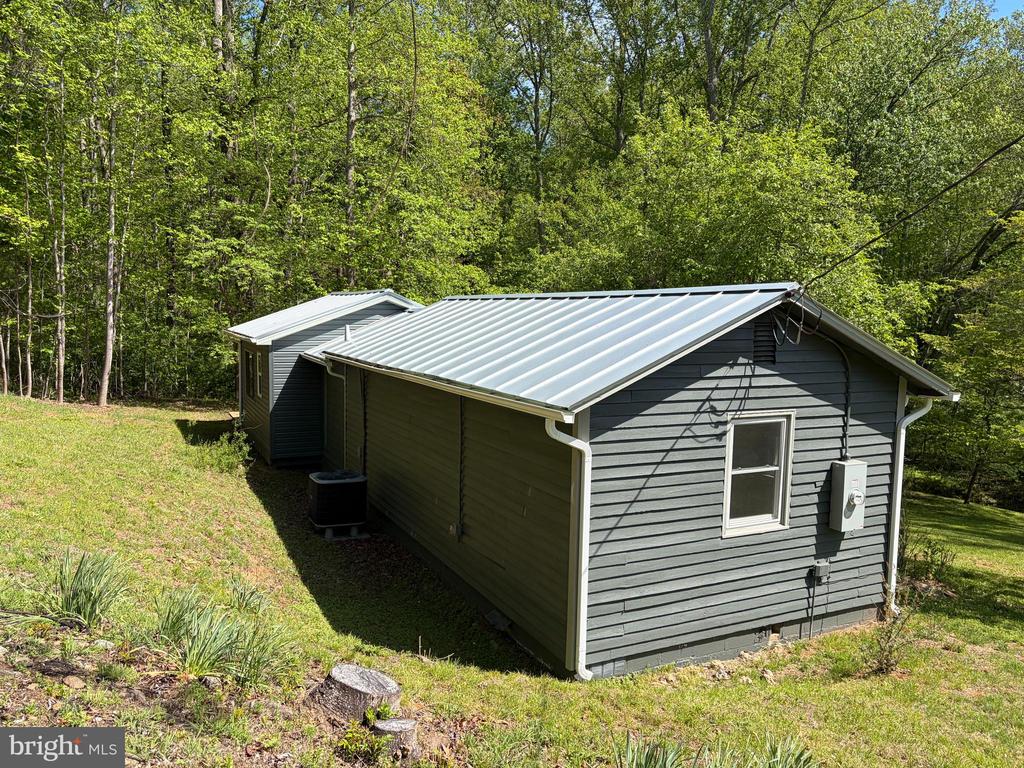 240 WHORTON HOLLOW RD, CASTLETON, Virginia 22716, 3 Bedrooms Bedrooms, ,2 BathroomsBathrooms,Residential,240 WHORTON HOLLOW RD,VARP2002628 MLS # VARP2002628