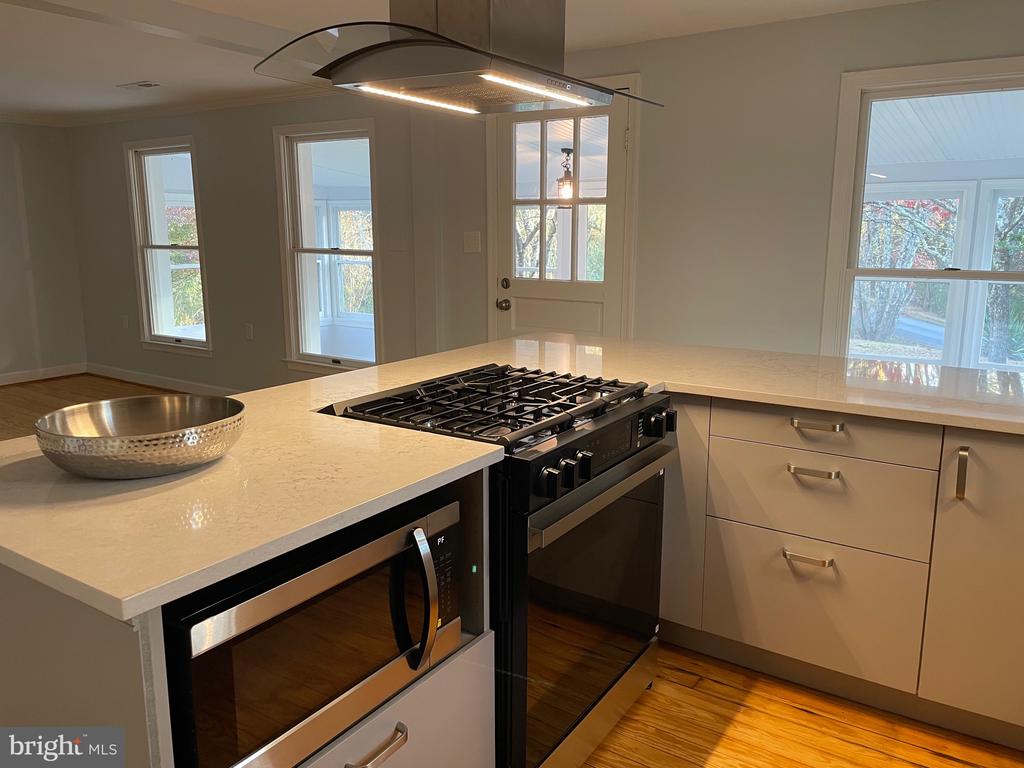 240 WHORTON HOLLOW RD, CASTLETON, Virginia 22716, 3 Bedrooms Bedrooms, ,2 BathroomsBathrooms,Residential,240 WHORTON HOLLOW RD,VARP2002628 MLS # VARP2002628