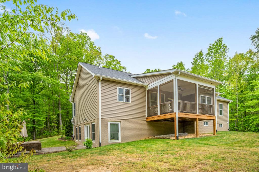 20430 SUNSET HILL DR, LIGNUM, Virginia 22726, 3 Bedrooms Bedrooms, ,2 BathroomsBathrooms,Residential,20430 SUNSET HILL DR,VACU2013490 MLS # VACU2013490