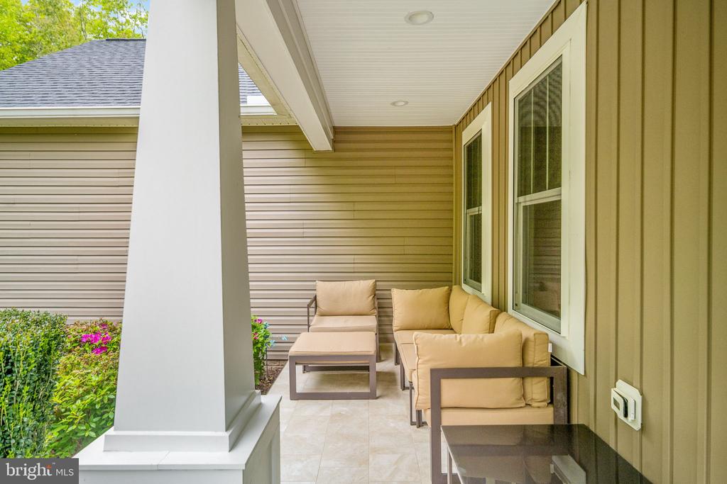20430 SUNSET HILL DR, LIGNUM, Virginia 22726, 3 Bedrooms Bedrooms, ,2 BathroomsBathrooms,Residential,20430 SUNSET HILL DR,VACU2013490 MLS # VACU2013490