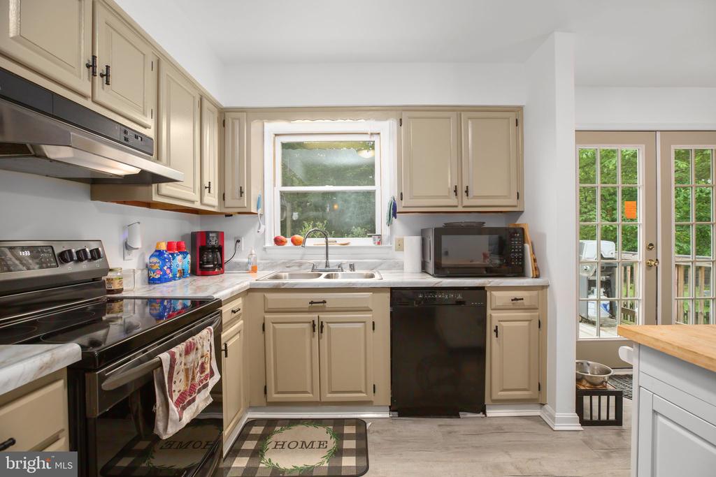 50 LOVETT DR, FREDERICKSBURG, Virginia 22407, 4 Bedrooms Bedrooms, ,3 BathroomsBathrooms,Residential,50 LOVETT DR,VASP2041458 MLS # VASP2041458