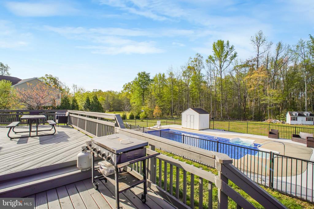 12504 SINGLE OAK RD, FREDERICKSBURG, Virginia 22407, 5 Bedrooms Bedrooms, ,3 BathroomsBathrooms,Residential,12504 SINGLE OAK RD,VASP2041472 MLS # VASP2041472