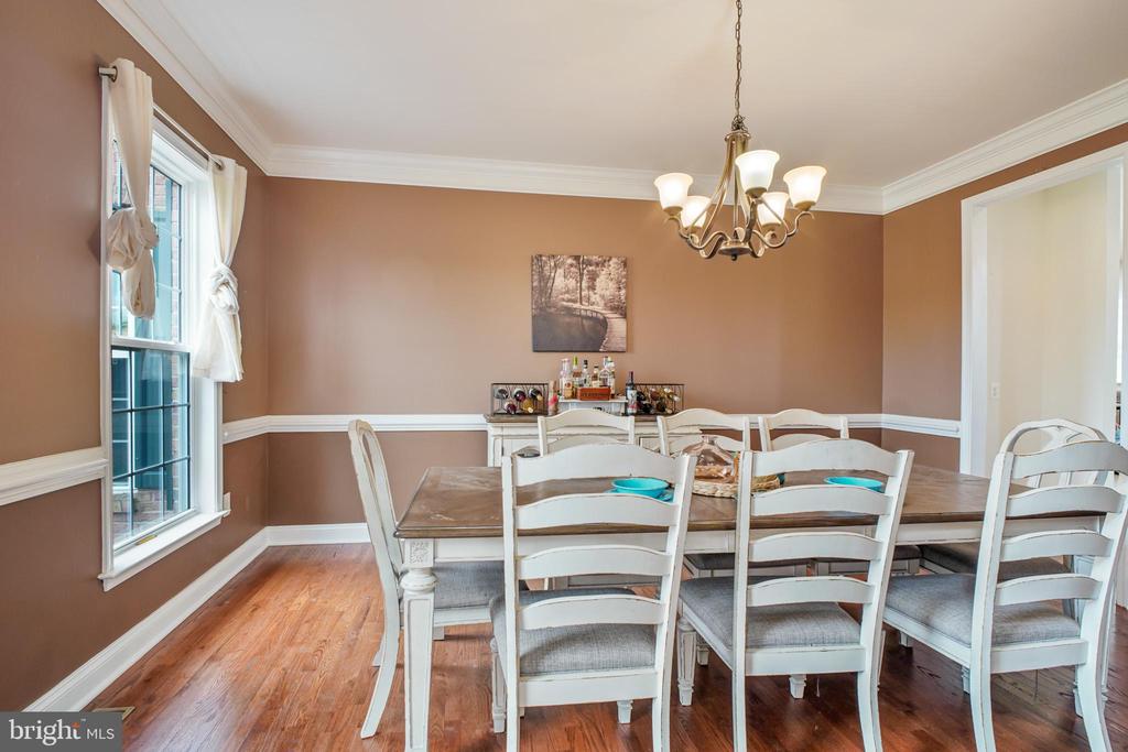 12504 SINGLE OAK RD, FREDERICKSBURG, Virginia 22407, 5 Bedrooms Bedrooms, ,3 BathroomsBathrooms,Residential,12504 SINGLE OAK RD,VASP2041472 MLS # VASP2041472