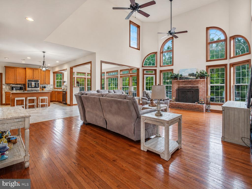 12504 SINGLE OAK RD, FREDERICKSBURG, Virginia 22407, 5 Bedrooms Bedrooms, ,3 BathroomsBathrooms,Residential,12504 SINGLE OAK RD,VASP2041472 MLS # VASP2041472