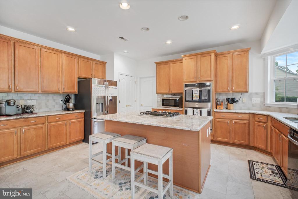 12504 SINGLE OAK RD, FREDERICKSBURG, Virginia 22407, 5 Bedrooms Bedrooms, ,3 BathroomsBathrooms,Residential,12504 SINGLE OAK RD,VASP2041472 MLS # VASP2041472