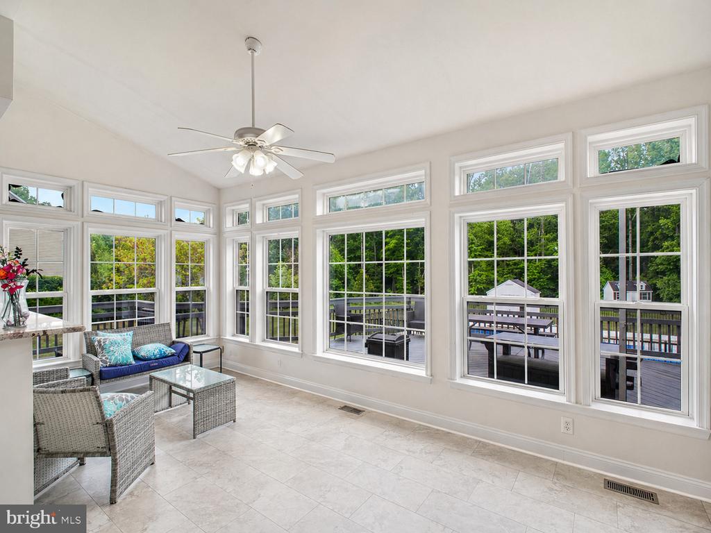 12504 SINGLE OAK RD, FREDERICKSBURG, Virginia 22407, 5 Bedrooms Bedrooms, ,3 BathroomsBathrooms,Residential,12504 SINGLE OAK RD,VASP2041472 MLS # VASP2041472