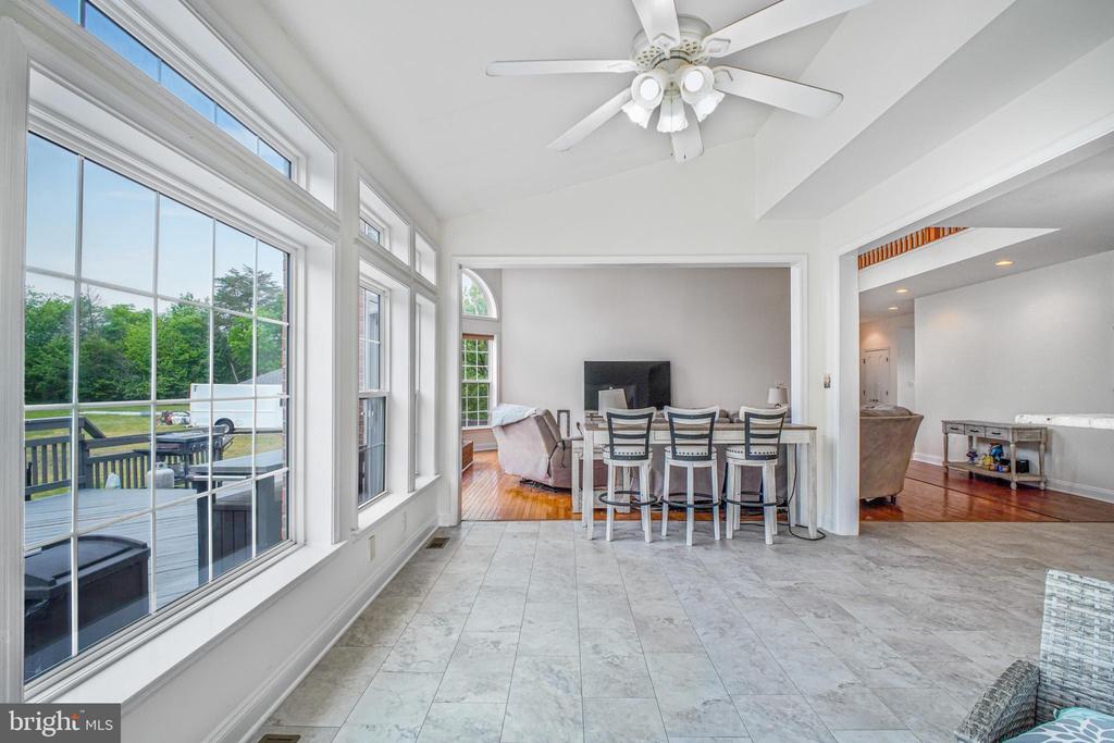 12504 SINGLE OAK RD, FREDERICKSBURG, Virginia 22407, 5 Bedrooms Bedrooms, ,3 BathroomsBathrooms,Residential,12504 SINGLE OAK RD,VASP2041472 MLS # VASP2041472