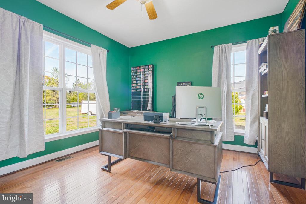 12504 SINGLE OAK RD, FREDERICKSBURG, Virginia 22407, 5 Bedrooms Bedrooms, ,3 BathroomsBathrooms,Residential,12504 SINGLE OAK RD,VASP2041472 MLS # VASP2041472