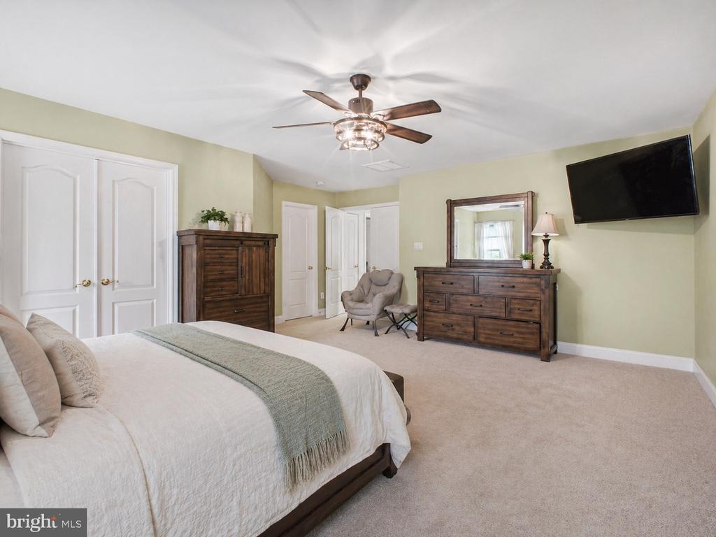 12504 SINGLE OAK RD, FREDERICKSBURG, Virginia 22407, 5 Bedrooms Bedrooms, ,3 BathroomsBathrooms,Residential,12504 SINGLE OAK RD,VASP2041472 MLS # VASP2041472