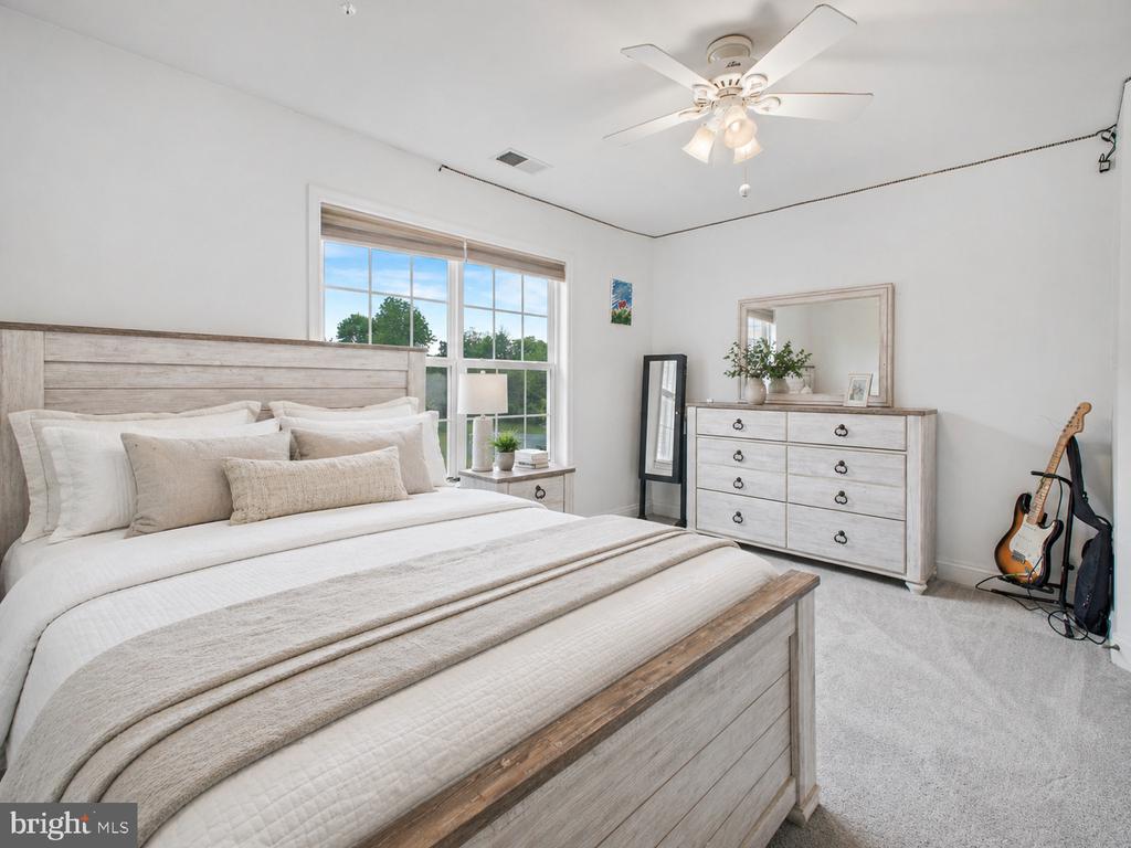 12504 SINGLE OAK RD, FREDERICKSBURG, Virginia 22407, 5 Bedrooms Bedrooms, ,3 BathroomsBathrooms,Residential,12504 SINGLE OAK RD,VASP2041472 MLS # VASP2041472