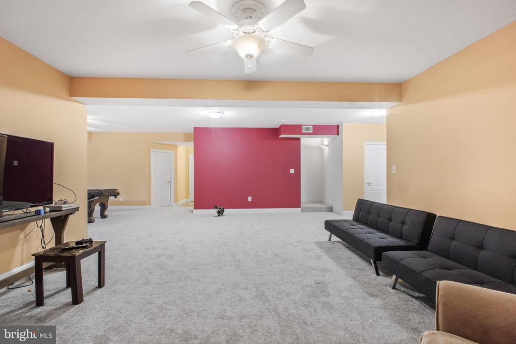 12504 SINGLE OAK RD, FREDERICKSBURG, Virginia 22407, 5 Bedrooms Bedrooms, ,3 BathroomsBathrooms,Residential,12504 SINGLE OAK RD,VASP2041472 MLS # VASP2041472