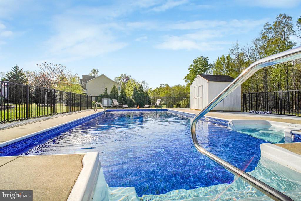 12504 SINGLE OAK RD, FREDERICKSBURG, Virginia 22407, 5 Bedrooms Bedrooms, ,3 BathroomsBathrooms,Residential,12504 SINGLE OAK RD,VASP2041472 MLS # VASP2041472
