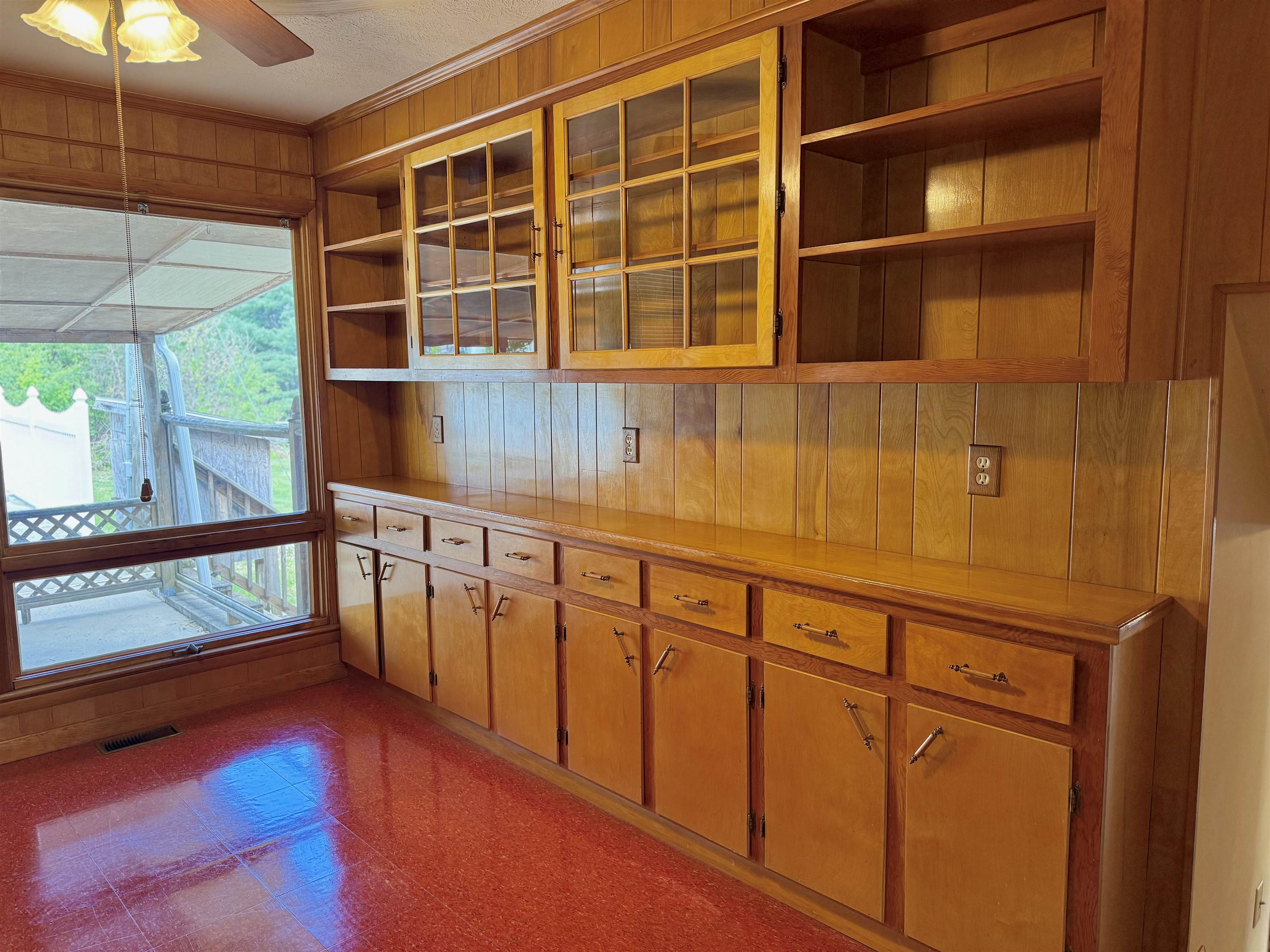 369 MONGER HILL RD, ELKTON, Virginia 22827, 3 Bedrooms Bedrooms, ,2 BathroomsBathrooms,Residential,369 MONGER HILL RD,676541 MLS # 676541