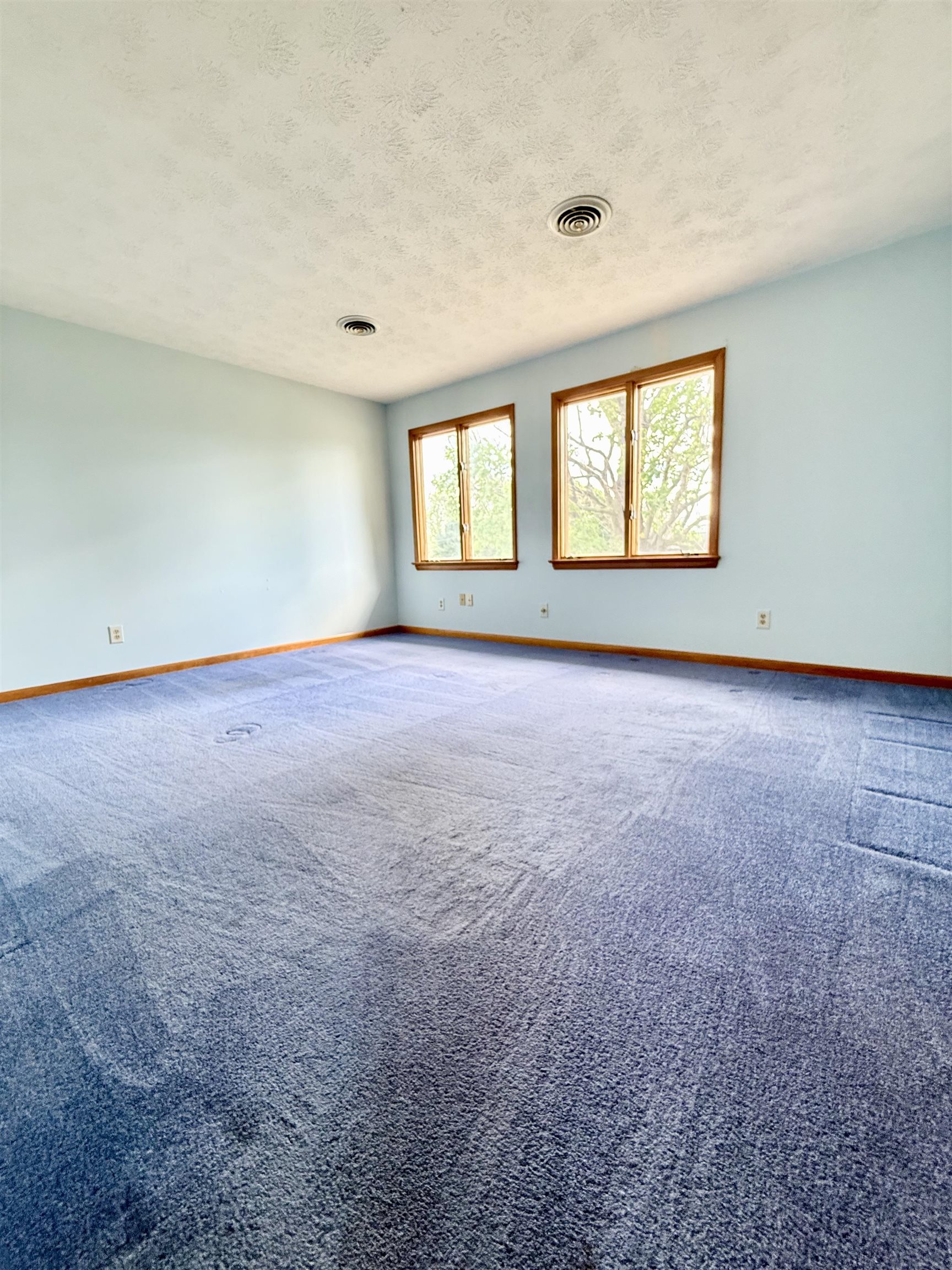 369 MONGER HILL RD, ELKTON, Virginia 22827, 3 Bedrooms Bedrooms, ,2 BathroomsBathrooms,Residential,369 MONGER HILL RD,676541 MLS # 676541