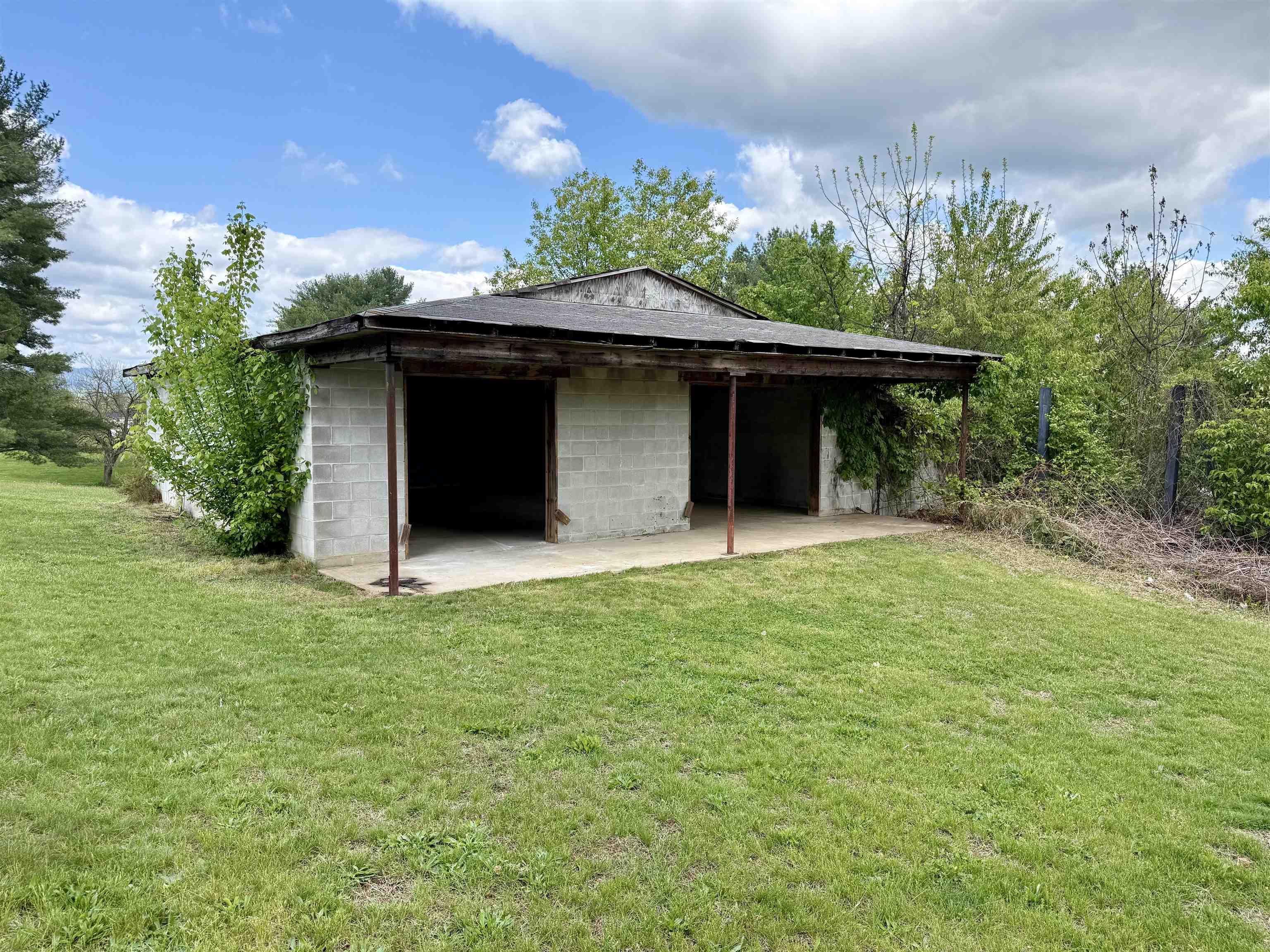 369 MONGER HILL RD, ELKTON, Virginia 22827, 3 Bedrooms Bedrooms, ,2 BathroomsBathrooms,Residential,369 MONGER HILL RD,676541 MLS # 676541