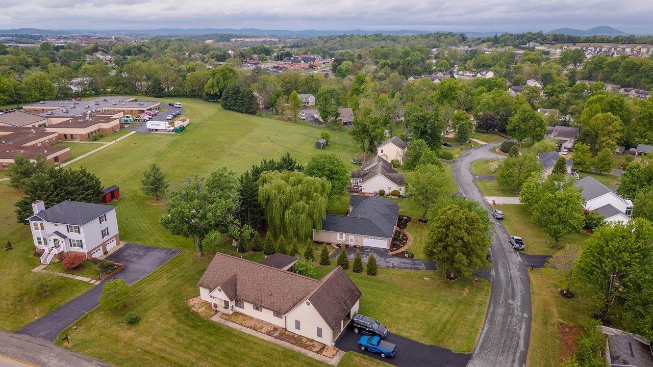 20 DIRBY WAY, FISHERSVILLE, Virginia 22939, 3 Bedrooms Bedrooms, ,2 BathroomsBathrooms,Residential,20 DIRBY WAY,676543 MLS # 676543