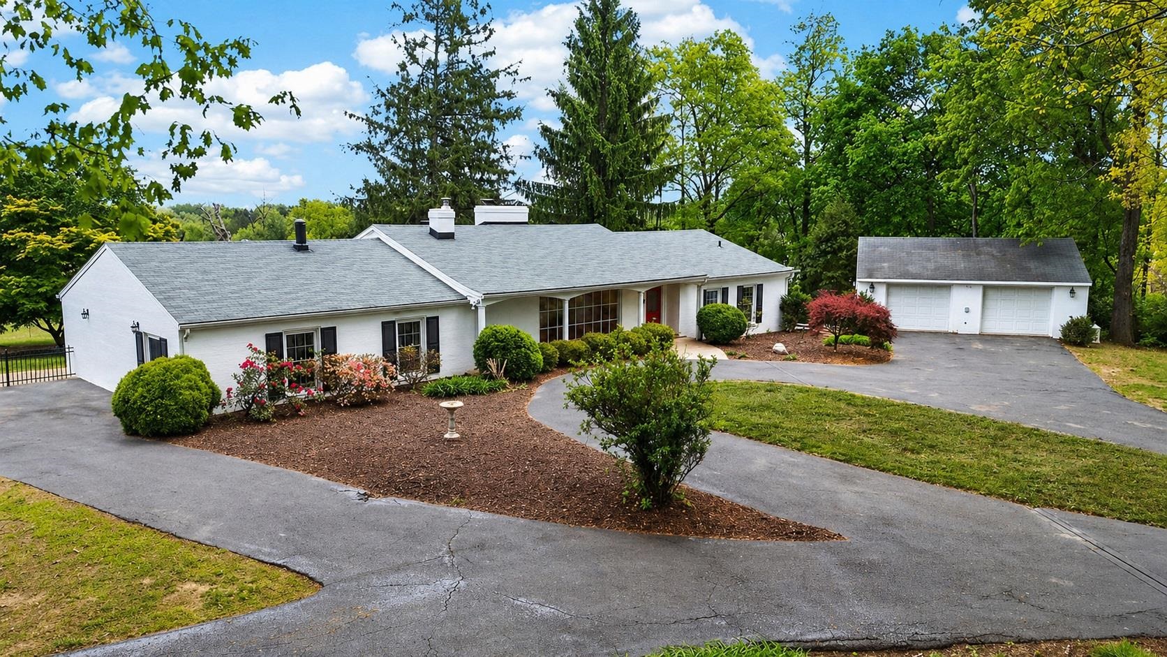 59 CATTLE SCALES RD, WAYNESBORO, Virginia 22980, 4 Bedrooms Bedrooms, ,4 BathroomsBathrooms,Residential,59 CATTLE SCALES RD,676547 MLS # 676547