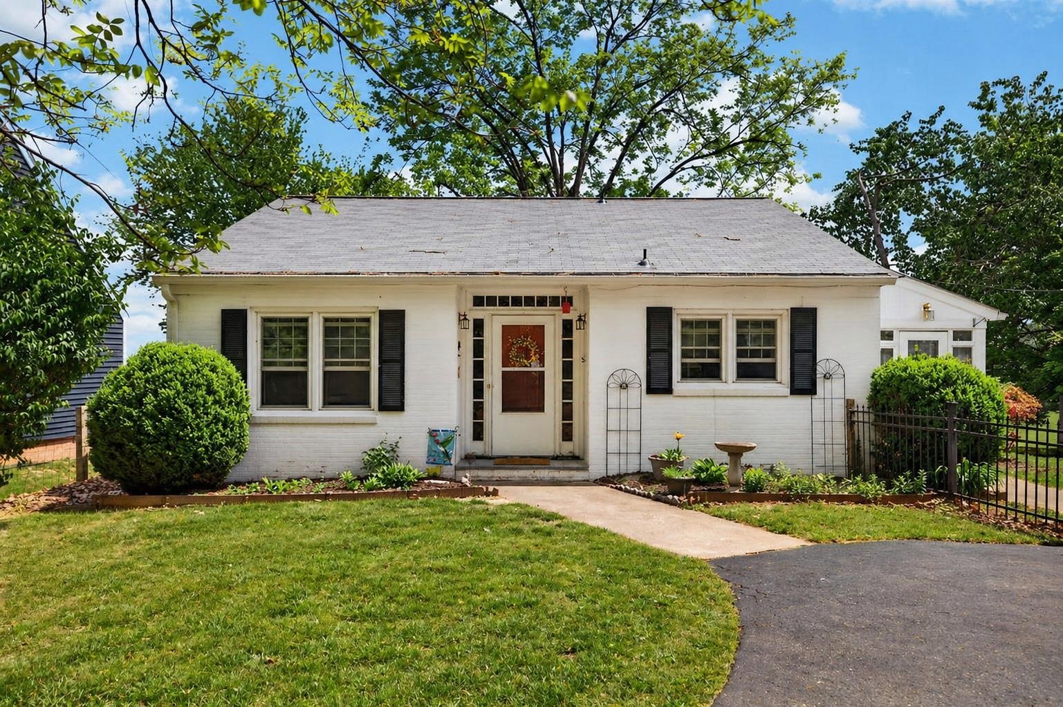 59 CATTLE SCALES RD, WAYNESBORO, Virginia 22980, 4 Bedrooms Bedrooms, ,4 BathroomsBathrooms,Residential,59 CATTLE SCALES RD,676547 MLS # 676547