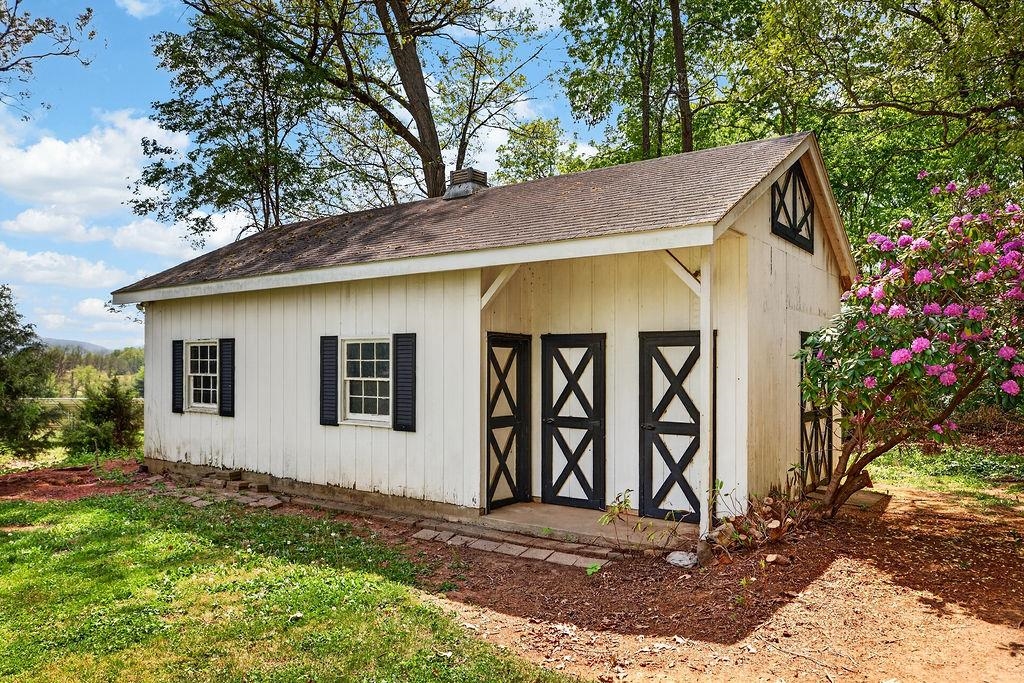 59 CATTLE SCALES RD, WAYNESBORO, Virginia 22980, 4 Bedrooms Bedrooms, ,4 BathroomsBathrooms,Residential,59 CATTLE SCALES RD,676547 MLS # 676547