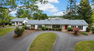 59 CATTLE SCALES RD, WAYNESBORO, Virginia 22980, 4 Bedrooms Bedrooms, ,4 BathroomsBathrooms,Residential,59 CATTLE SCALES RD,676547 MLS # 676547