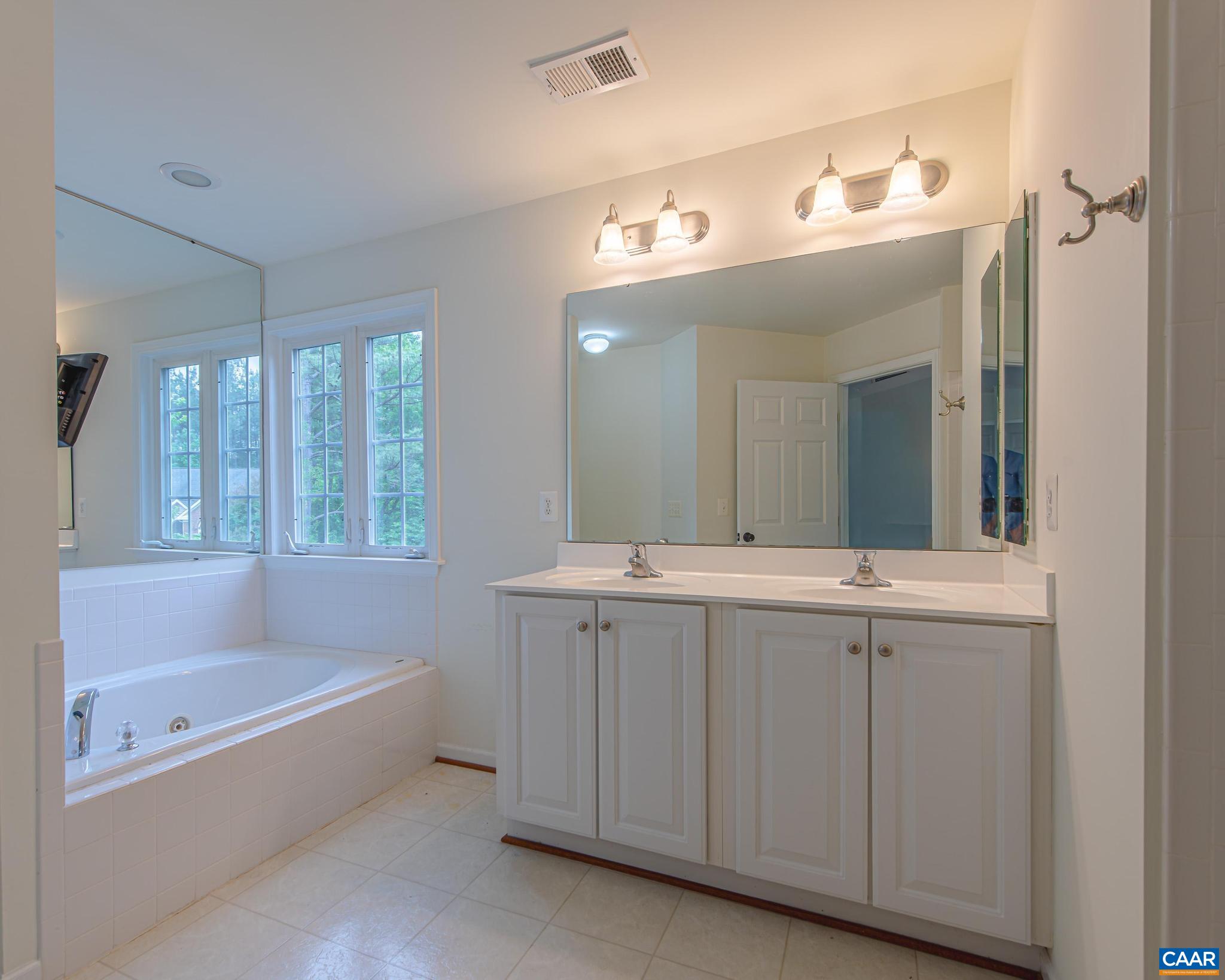 9 LAUREL OAK CT, ZION CROSSROADS, Virginia 22942, 4 Bedrooms Bedrooms, ,2 BathroomsBathrooms,Residential,9 LAUREL OAK CT,676551 MLS # 676551