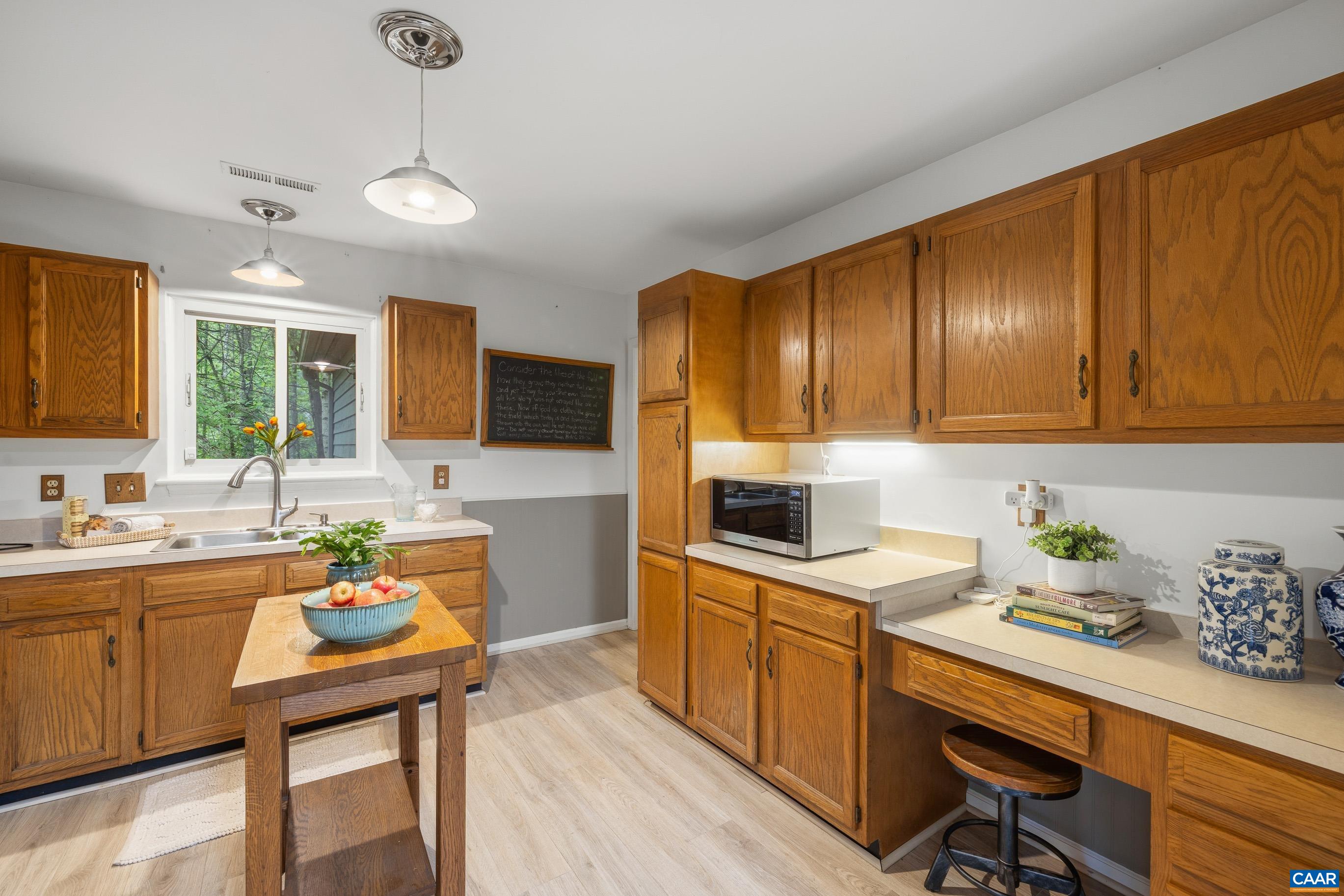 1621 SHADY GROVE CT, CHARLOTTESVILLE, Virginia 22902, 4 Bedrooms Bedrooms, ,3 BathroomsBathrooms,Residential,1621 SHADY GROVE CT,676553 MLS # 676553