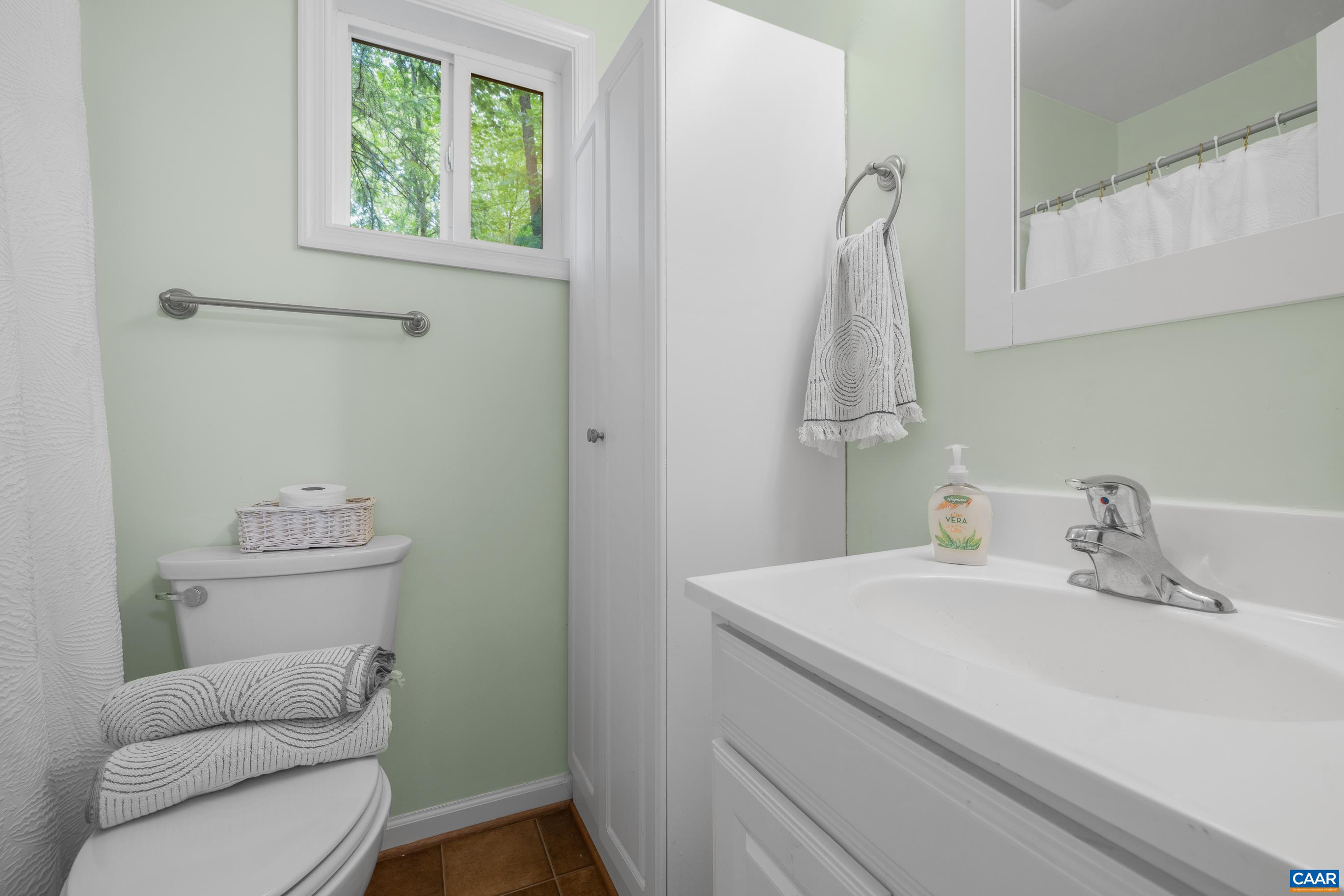 1621 SHADY GROVE CT, CHARLOTTESVILLE, Virginia 22902, 4 Bedrooms Bedrooms, ,3 BathroomsBathrooms,Residential,1621 SHADY GROVE CT,676553 MLS # 676553