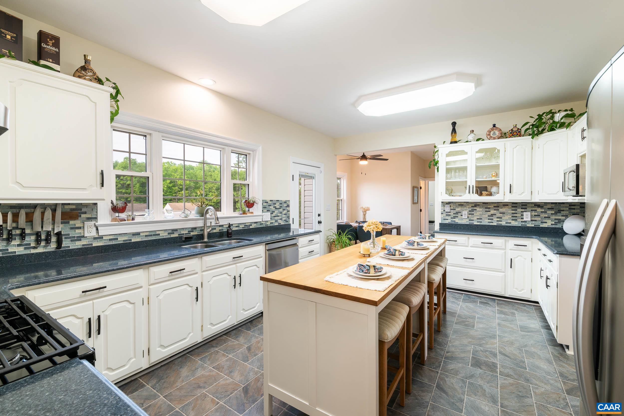 21 THURMAN RD, TROY, Virginia 22974, 4 Bedrooms Bedrooms, ,3 BathroomsBathrooms,Residential,21 THURMAN RD,676557 MLS # 676557