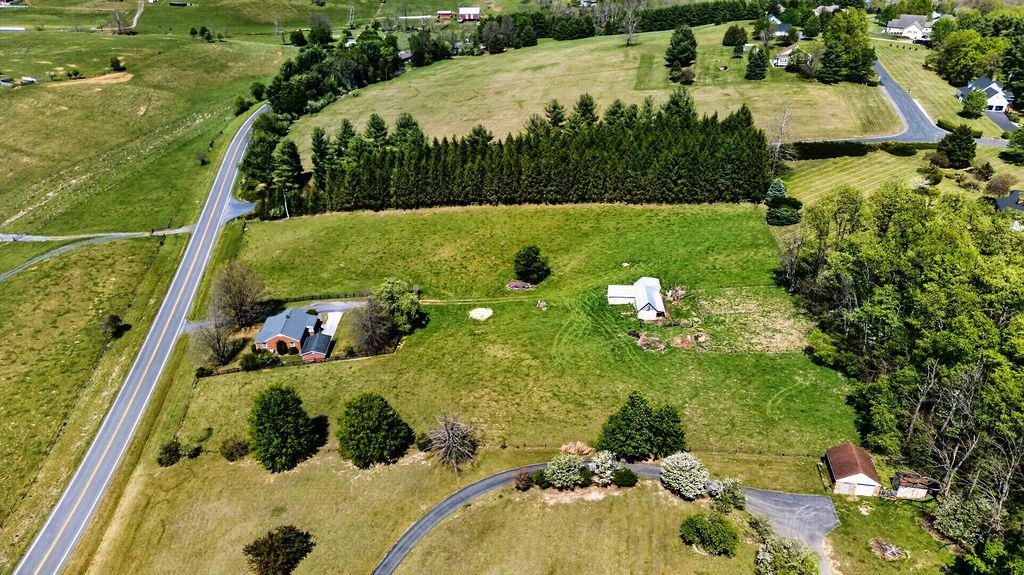 488 BUFFALO GAP HWY, CHURCHVILLE, Virginia 24421, 2 Bedrooms Bedrooms, ,1 BathroomBathrooms,Residential,488 BUFFALO GAP HWY,676560 MLS # 676560