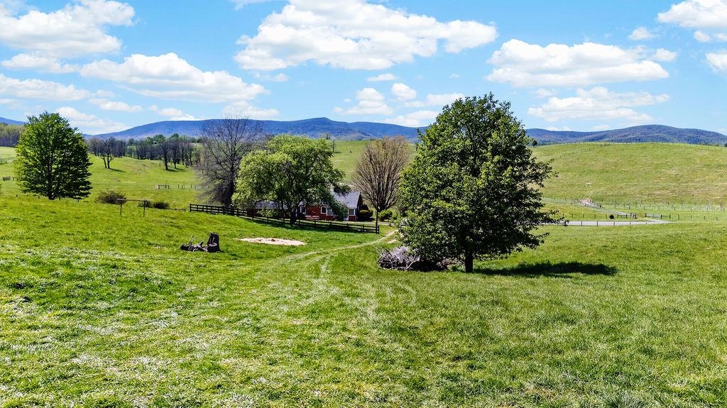 488 BUFFALO GAP HWY, CHURCHVILLE, Virginia 24421, 2 Bedrooms Bedrooms, ,1 BathroomBathrooms,Residential,488 BUFFALO GAP HWY,676560 MLS # 676560