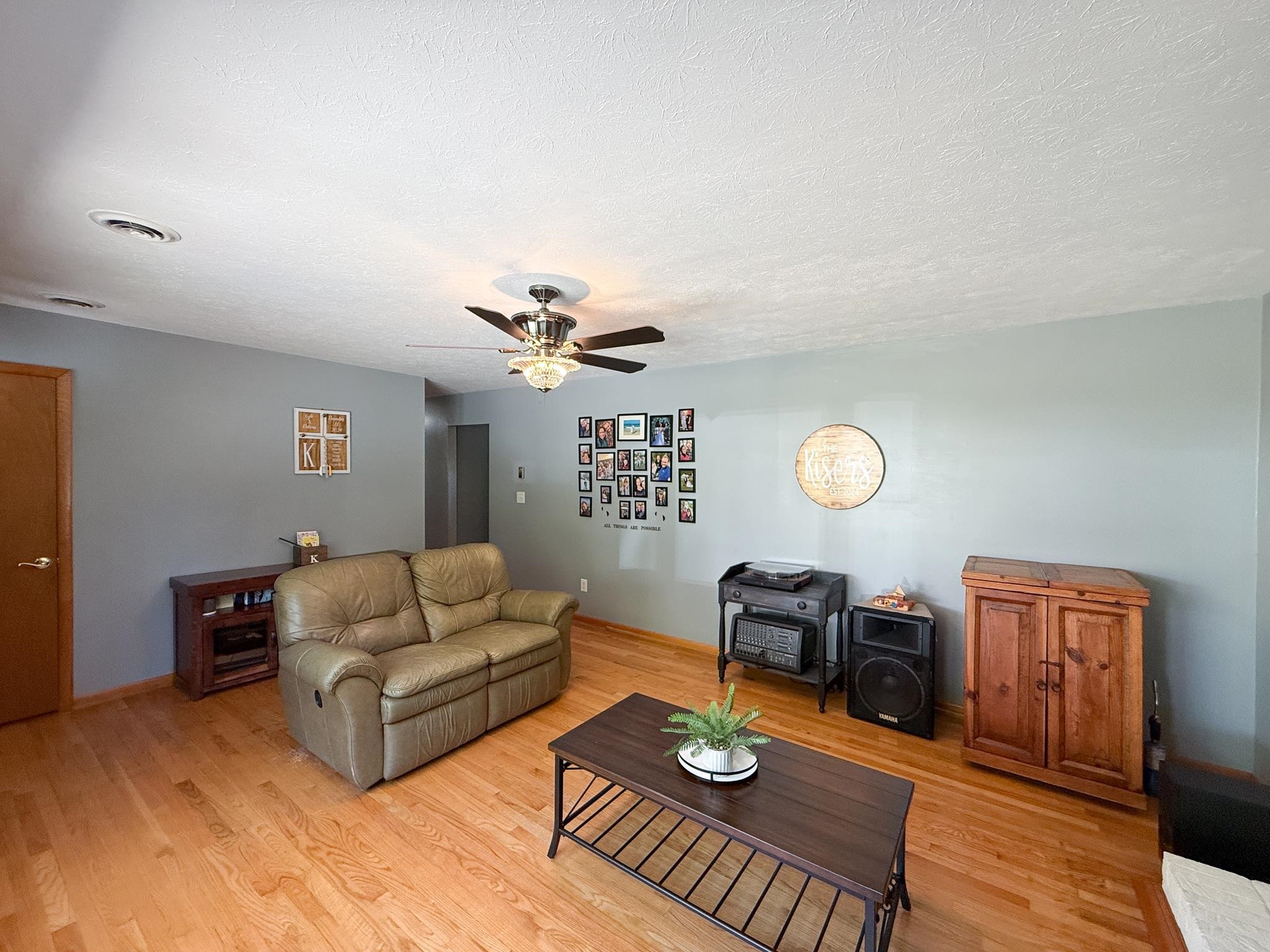 553 HILLTOP DR, STAUNTON, Virginia 24401, 3 Bedrooms Bedrooms, ,1 BathroomBathrooms,Residential,553 HILLTOP DR,676561 MLS # 676561