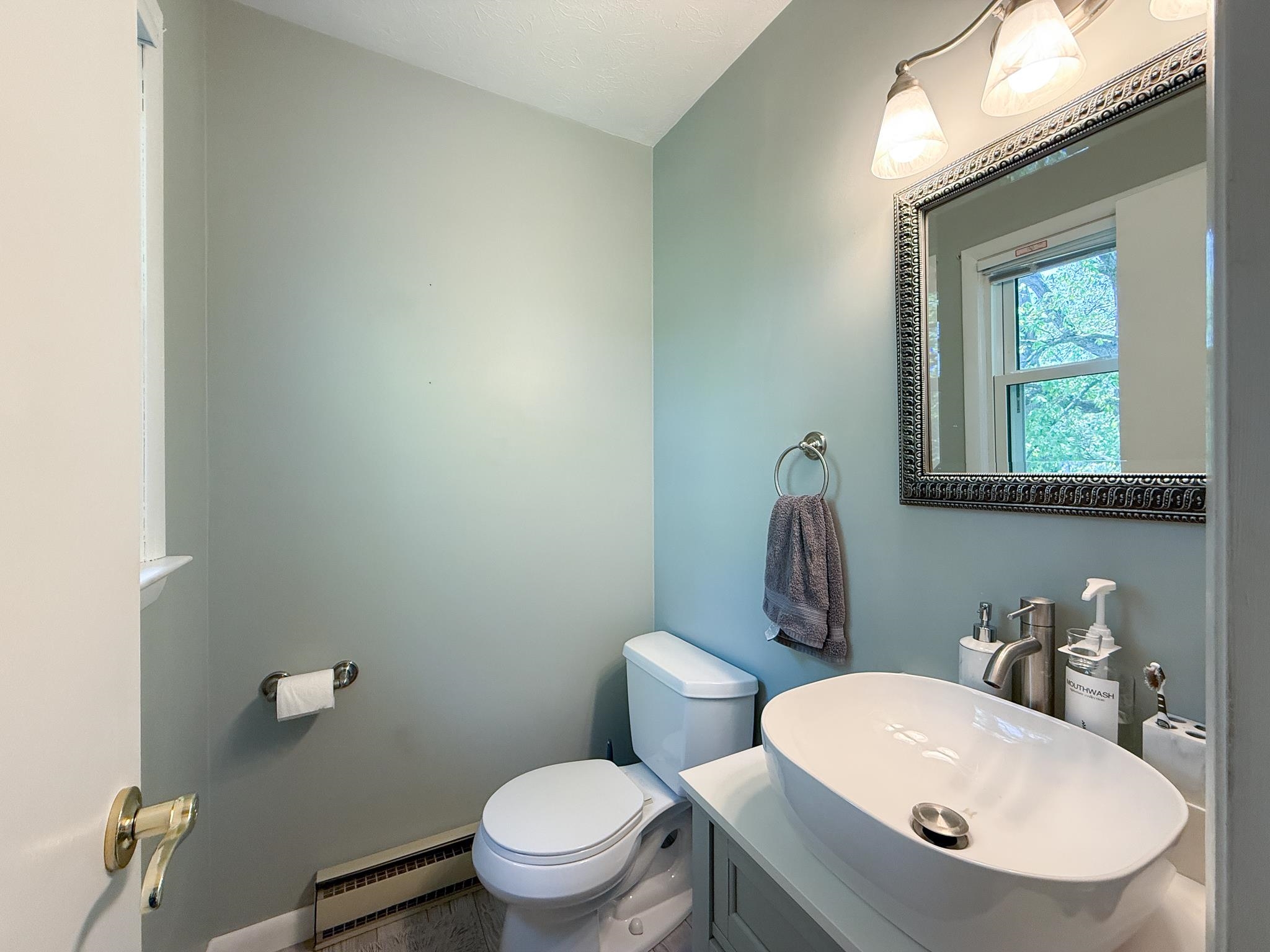 553 HILLTOP DR, STAUNTON, Virginia 24401, 3 Bedrooms Bedrooms, ,1 BathroomBathrooms,Residential,553 HILLTOP DR,676561 MLS # 676561