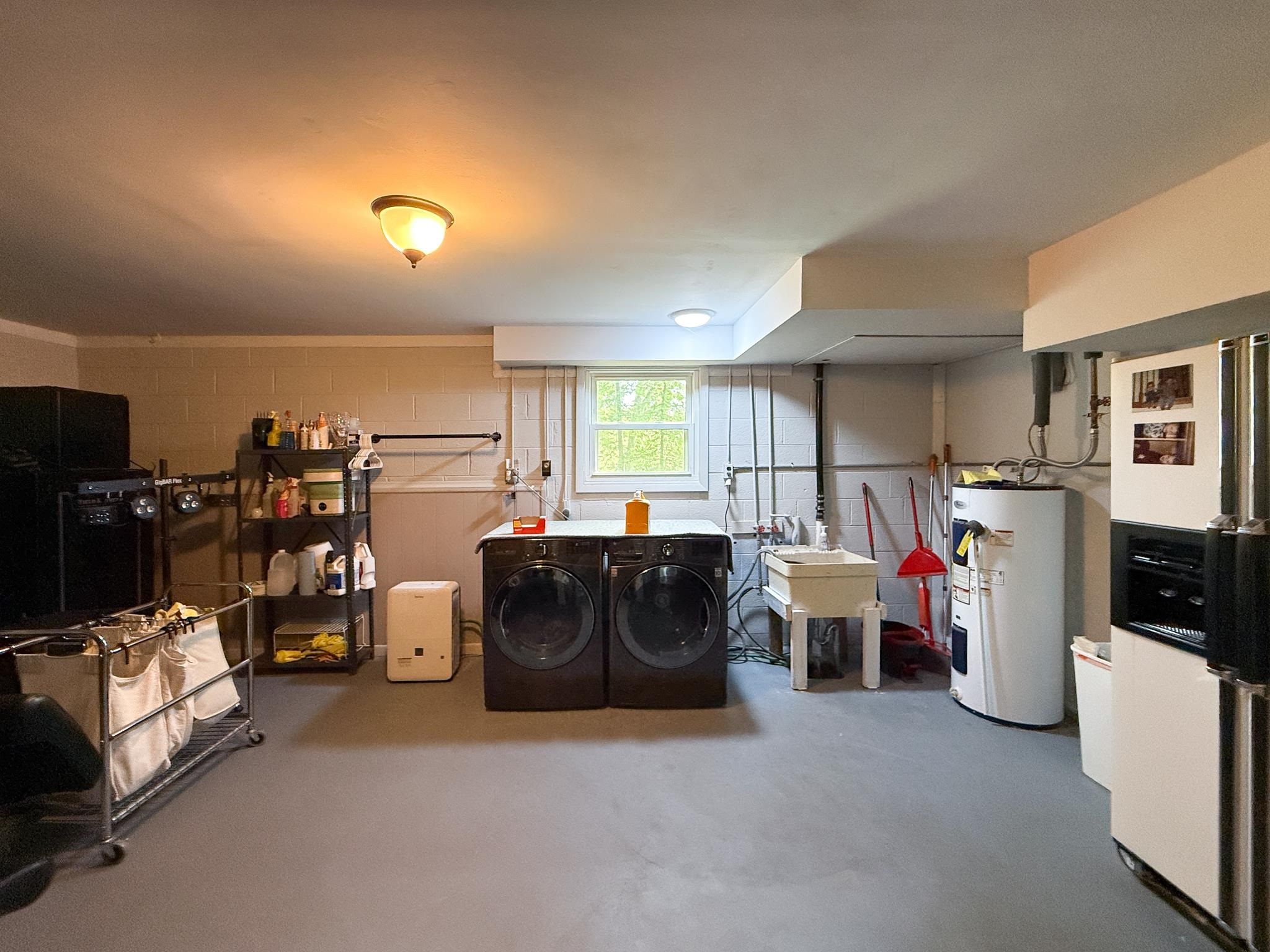 553 HILLTOP DR, STAUNTON, Virginia 24401, 3 Bedrooms Bedrooms, ,1 BathroomBathrooms,Residential,553 HILLTOP DR,676561 MLS # 676561
