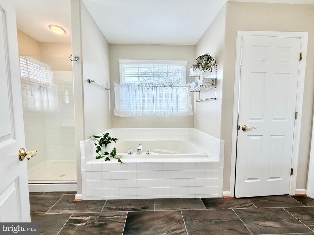 11100 COPELAND CT, FREDERICKSBURG, Virginia 22407, 5 Bedrooms Bedrooms, ,4 BathroomsBathrooms,Residential,11100 COPELAND CT,VASP2039510 MLS # VASP2039510