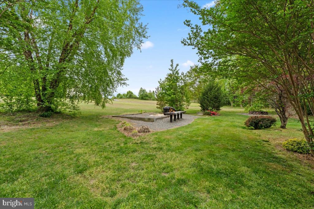7403 BARRISTER CT, SPOTSYLVANIA, Virginia 22553, 5 Bedrooms Bedrooms, ,3 BathroomsBathrooms,Residential,7403 BARRISTER CT,VASP2040646 MLS # VASP2040646