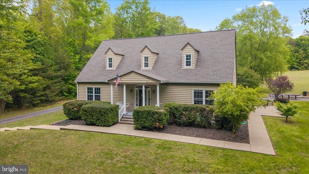 7403 BARRISTER CT, SPOTSYLVANIA, Virginia 22553, 5 Bedrooms Bedrooms, ,3 BathroomsBathrooms,Residential,7403 BARRISTER CT,VASP2040646 MLS # VASP2040646