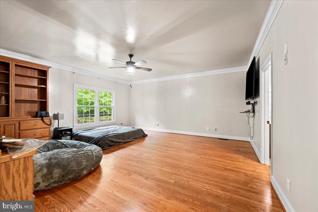 7403 BARRISTER CT, SPOTSYLVANIA, Virginia 22553, 5 Bedrooms Bedrooms, ,3 BathroomsBathrooms,Residential,7403 BARRISTER CT,VASP2040646 MLS # VASP2040646